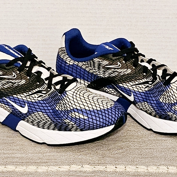 Nike Ghoswift D/MS/X Running/Sneakers, M9.5, Like New Cond.! Wht/Racer/Blu/Blk - Picture 4 of 6